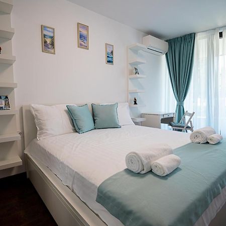 Stylish 1-Bd Apartment In St Constantine And Helena By Flat Mаnager St. Konstantin og Helena Eksteriør bilde